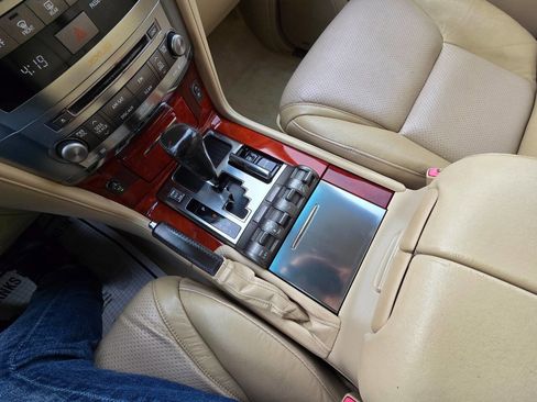 Used 2008 Lexus LX 570 4WD image 20