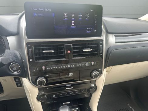 Used 2023 Lexus GX 460 Premium w/ Premium Package AWD/4WD image 22