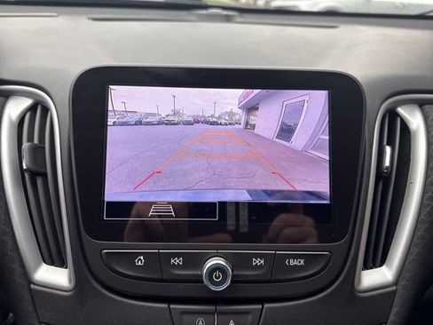 Used 2024 Chevrolet Malibu LT FWD image 16