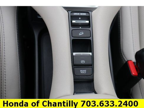 Certified 2026 Honda HR-V EX-L image 17