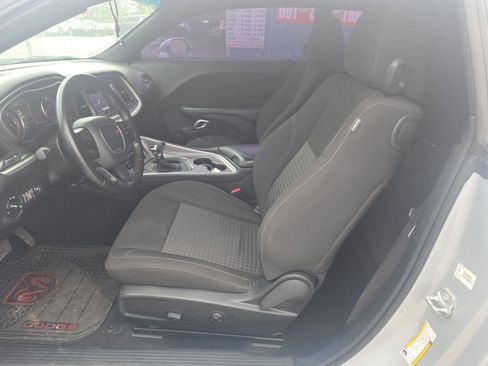 Used 2020 Dodge Challenger SXT w/ Driver Convenience Group RWD image 46