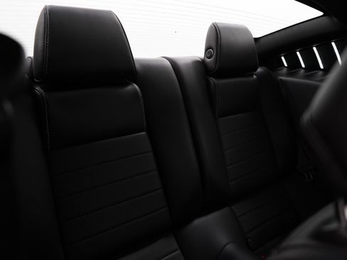 Used 2014 Ford Mustang GT w/ V8 Black Appearance Package image 19