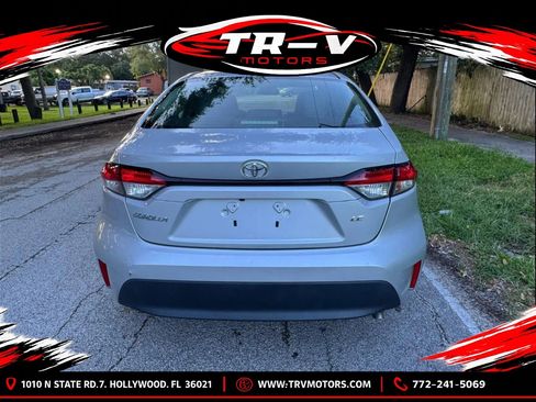 Used 2024 Toyota Corolla LE FWD image 6