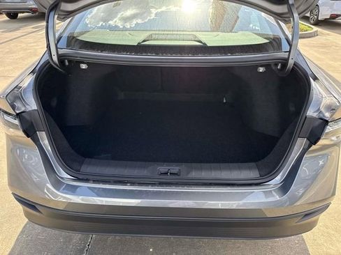 New 2026 Nissan Sentra SV w/ SV Convenience Package FWD image 10