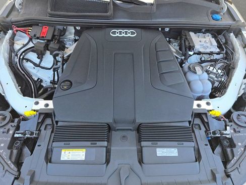 Certified 2023 Audi Q7 2.0T Premium w/ Convenience Package AWD/4WD image 35
