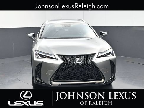 Used 2019 Lexus UX 200 F Sport w/ F Sport Premium Package FWD image 4