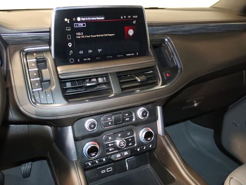 Used 2023 GMC Yukon XL SLT w/ SLT Premium Package AWD/4WD image 56