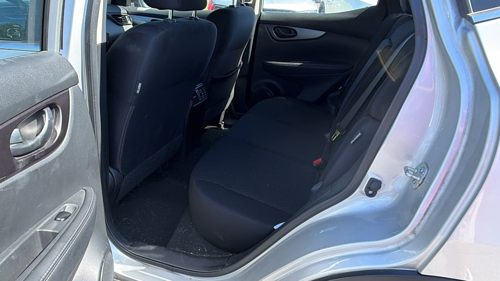 Used 2022 Nissan Rogue Sport S FWD image 23