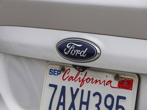 Used 2013 Ford Escape Titanium w/ Parking Technology Pkg AWD/4WD image 11
