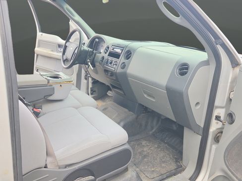 Used 2006 Ford F150 STX RWD image 12