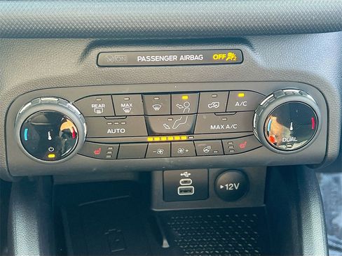 Used 2024 Ford Bronco Sport Outer Banks w/ Tech Package image 16