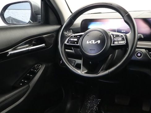 Used 2024 Kia Seltos EX FWD image 27