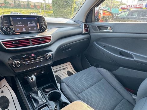 Used 2019 Hyundai Tucson Value AWD/4WD image 17