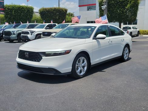 Used 2024 Honda Accord LX image 6