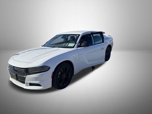 Used 2023 Dodge Charger SXT w/ Blacktop Package image 3