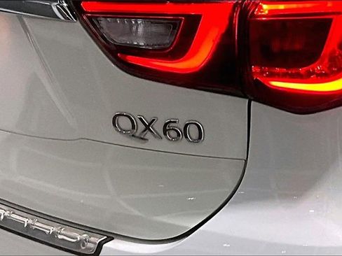 Used 2020 INFINITI QX60 Pure image 25