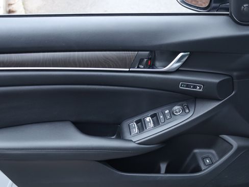 Used 2020 Honda Accord EX-L image 23
