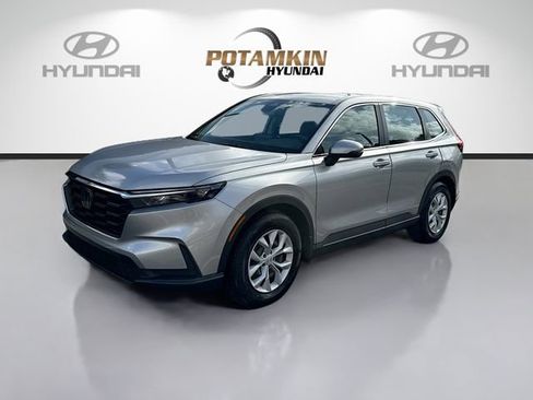 Used 2024 Honda CR-V LX image 1