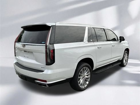 Used 2023 Cadillac Escalade ESV Premium Luxury w/ LPO, Floor Liner Package AWD/4WD image 8