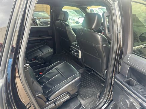 Used 2020 Ford Expedition Max XLT w/ Equipment Group 202A AWD/4WD image 14