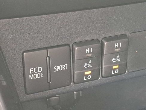 Used 2016 Toyota RAV4 SE w/ Cargo Management Package AWD/4WD image 27