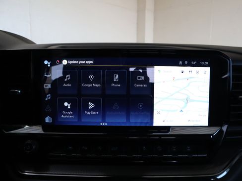 Used 2023 Chevrolet Silverado 1500 ZR2 w/ Technology Package image 29