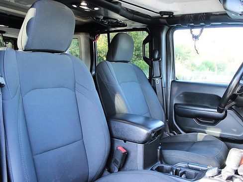 Used 2019 Jeep Wrangler Unlimited Sport S AWD/4WD image 20