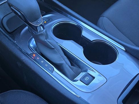 Used 2024 Chevrolet Malibu LT image 30