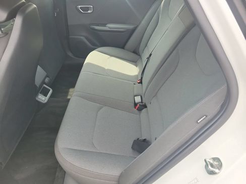 Used 2025 Kia K4 FWD image 14