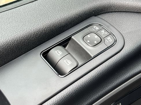 New 2026 Mercedes-Benz Sprinter 2500 image 13