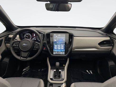 Used 2025 Subaru Forester Premium image 14