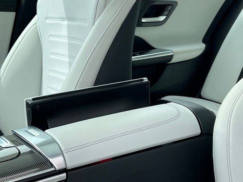 Certified 2023 Mercedes-Benz C 300 4MATIC Sedan image 27