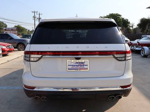 Used 2020 Lincoln Aviator Reserve w/ Equipment Group 202A AWD/4WD image 6