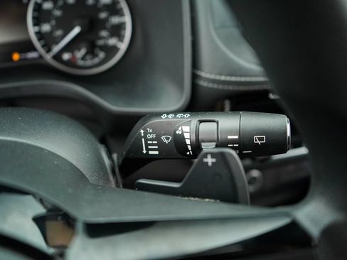Used 2022 Nissan Rogue SV FWD image 31