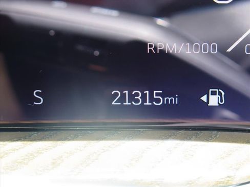 Certified 2025 Cadillac Escalade Sport Platinum w/ LPO, ONYX Package AWD/4WD image 15