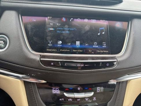 Used 2017 Cadillac XT5 FWD image 9