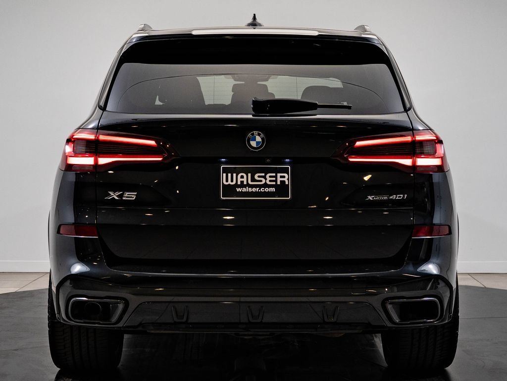 Used 2022 BMW X5 xDrive40i w/ M Sport Package AWD/4WD image 7