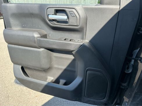 Used 2021 Chevrolet Silverado 1500 Custom AWD/4WD image 17
