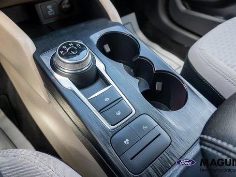 Used 2022 Ford Escape SE w/ Cold Weather Package AWD/4WD image 26