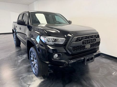 Used 2020 Toyota Tacoma Limited AWD/4WD image 26