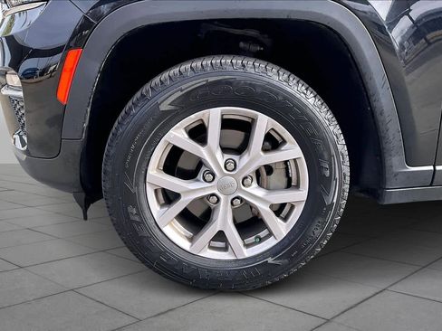 Certified 2022 Jeep Grand Cherokee Limited image 10