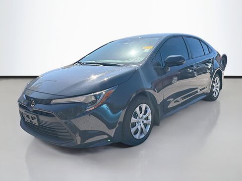 Used 2026 Toyota Corolla LE image 7