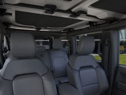 New 2026 Ford Bronco Badlands w/ Sasquatch Package image 12