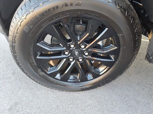 New 2025 Ford F150 Lariat w/ Equipment Group 501A Mid image 9