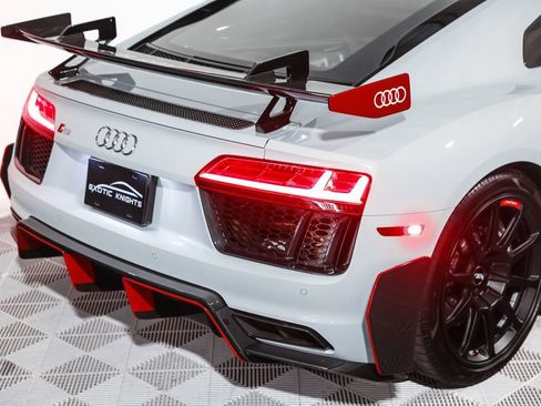 Used 2018 Audi R8 V10 plus w/ Full Leather Package AWD/4WD image 8