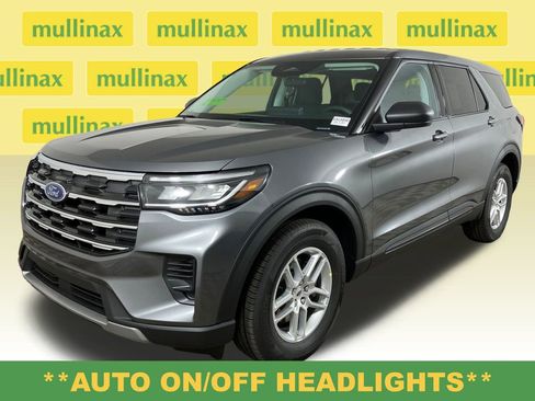 New 2026 Ford Explorer Active image 14