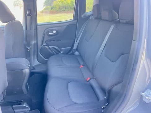 Used 2021 Jeep Renegade Sport w/ Sport Appearance Group FWD image 14
