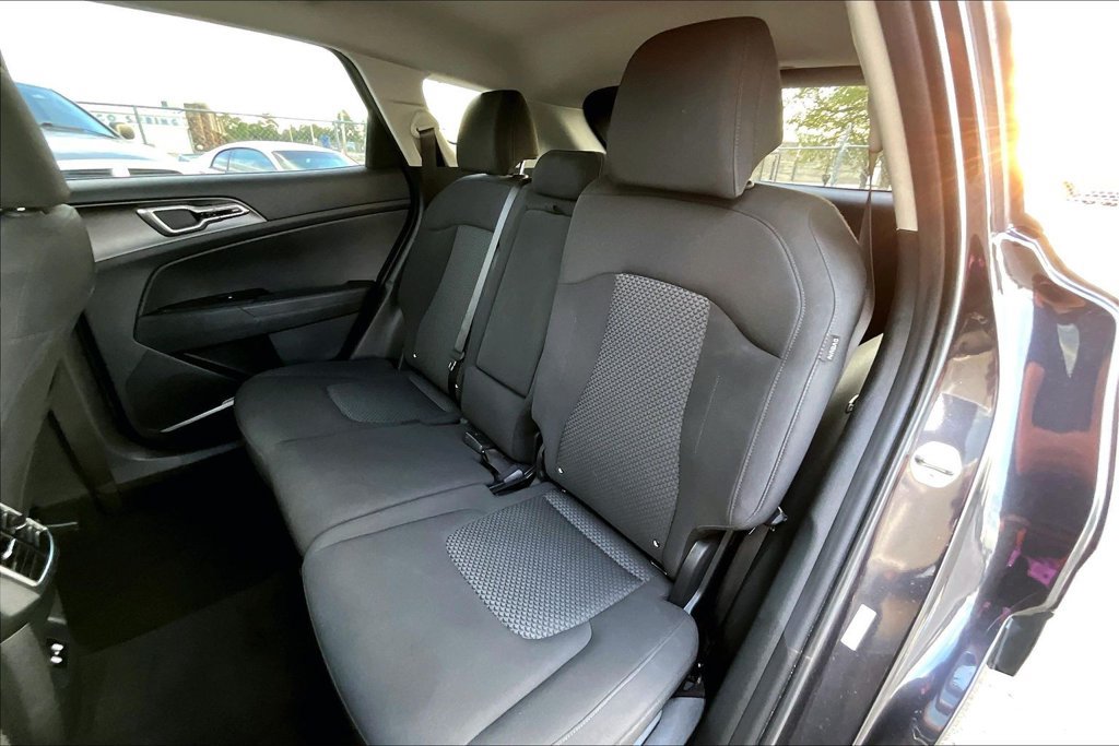 Used 2026 Kia Sportage LX AWD/4WD image 36