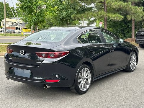 Used 2019 MAZDA MAZDA3 Sedan w/ Select Package FWD image 4