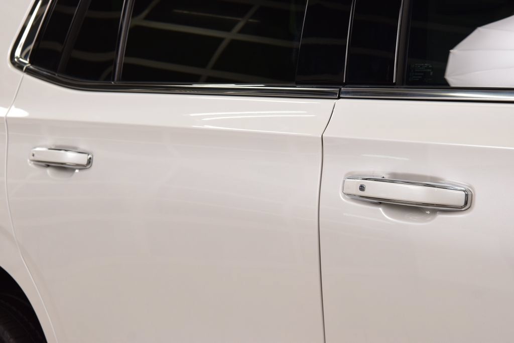 Used 2024 GMC Yukon Denali AWD/4WD image 19